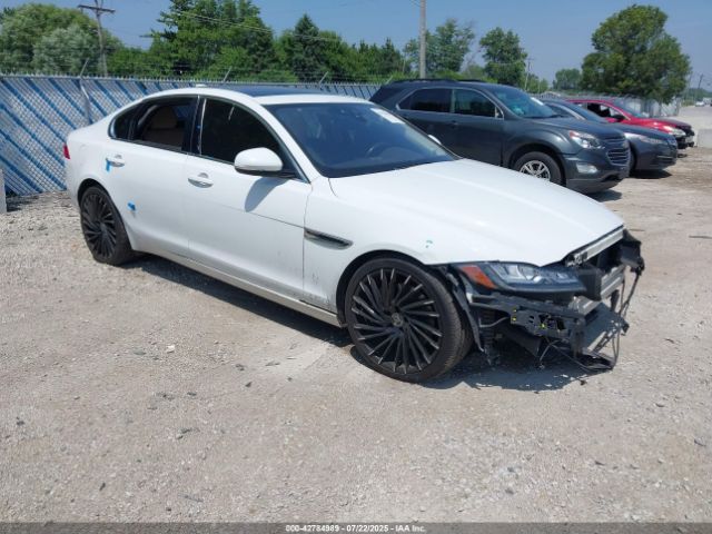 2017 JAGUAR XF SAJBK4BV3HCY35170 Photo 0