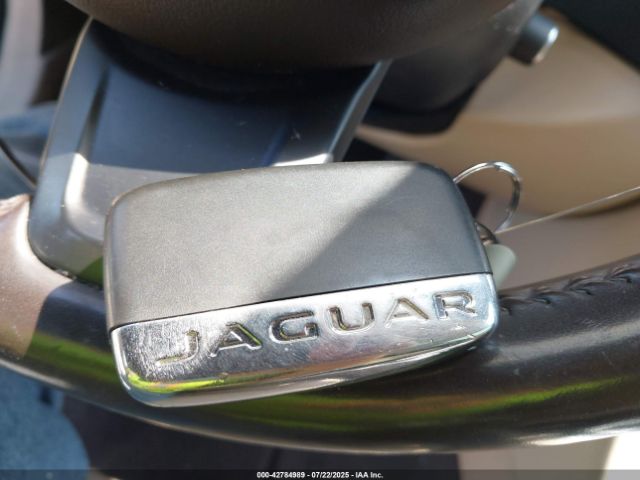 2017 JAGUAR XF SAJBK4BV3HCY35170 Photo 10