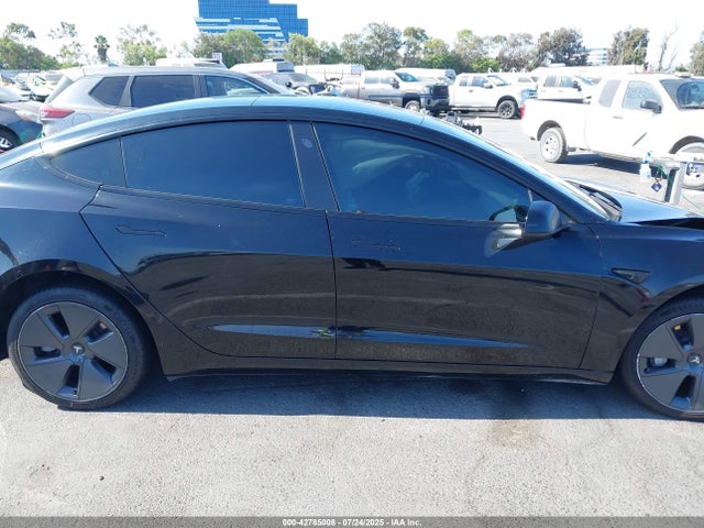 Tesla MODEL 3 2023 5YJ3E1EAXPF453575 Image 13