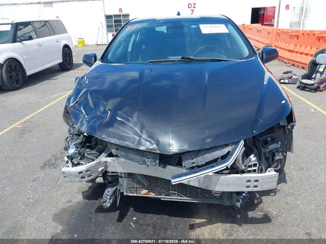 Chevrolet l3a - di: direct injectio, vvt: variable valve timing, hybrid, gen 1 2017 1G1RC6S59HU211575 Image 6