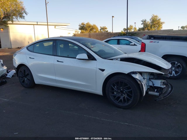 5YJ3E1EA4RF872072 Tesla MODEL 3