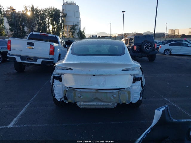 5YJ3E1EA4RF872072 Tesla MODEL 3