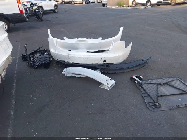 5YJ3E1EA4RF872072 Tesla MODEL 3