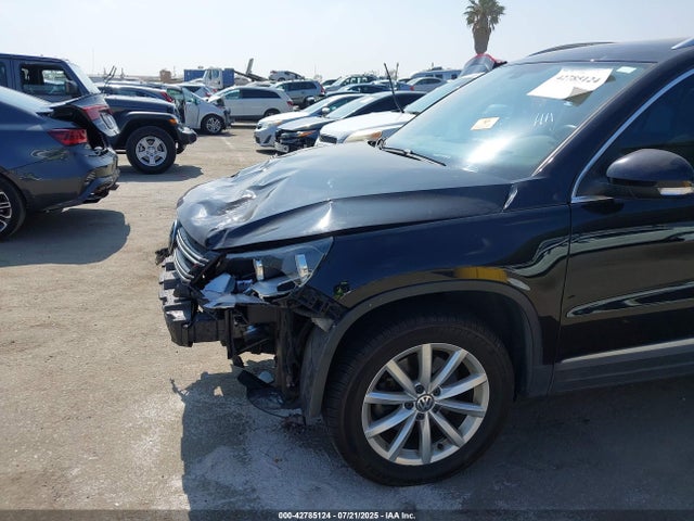 WVGRV7AX8HK041047 Volkswagen 2.0 tsi