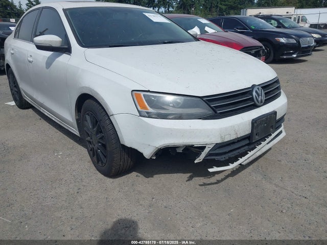 3VWLA7AJ8FM325508 Volkswagen 2015