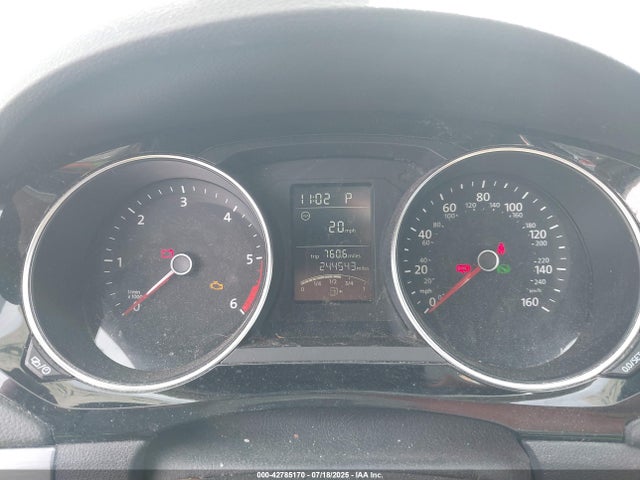 3VWLA7AJ8FM325508 Volkswagen 2015