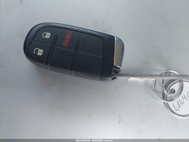 ZACNJDB13PPP68136 Jeep 2023