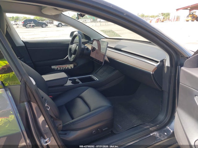 2021 TESLA MODEL 3 5YJ3E1EA1MF867579 Photo 4