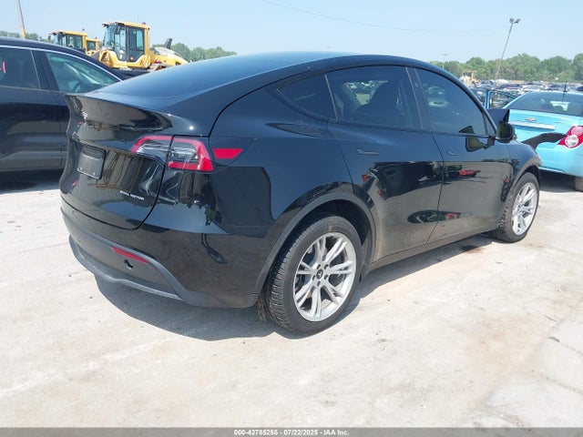 2024 TESLA MODEL Y 7SAYGDEE3RF987169 Photo 3