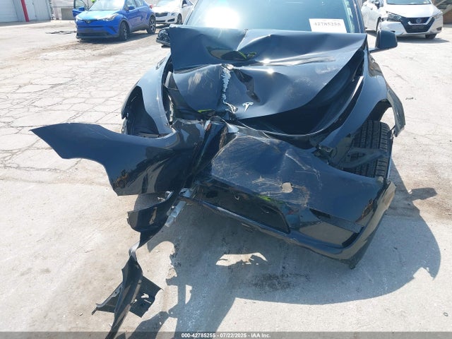 2024 TESLA MODEL Y 7SAYGDEE3RF987169 Photo 5