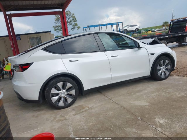 2021 TESLA MODEL Y 5YJYGAEE0MF186915 Photo 3