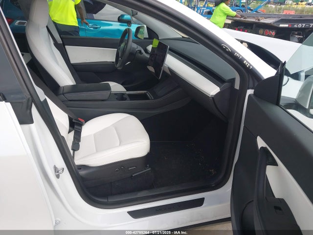 2021 TESLA MODEL Y 5YJYGAEE0MF186915 Photo 4