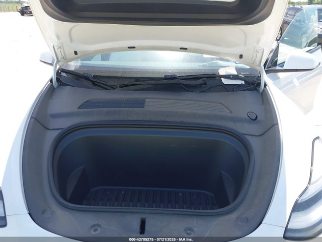 2020 TESLA MODEL Y 5YJYGDEE1LF044735 Photo 9