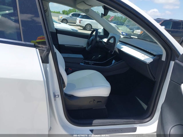 2020 TESLA MODEL Y 5YJYGDEE1LF044735 Photo 4