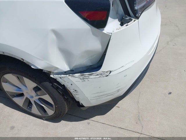 2020 TESLA MODEL Y 5YJYGDEE1LF044735 Photo 5