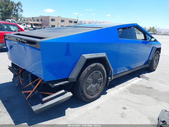2024 TESLA CYBERTRUCK 7G2CEHED7RA033076 Photo 3