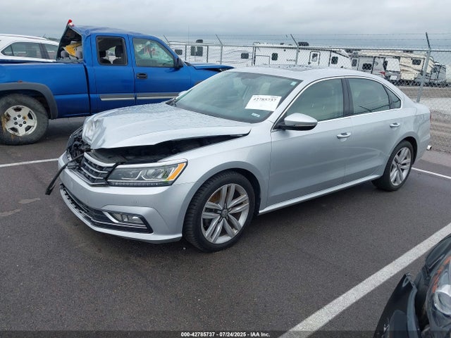 1VWGT7A38HC056816 Volkswagen 1.8 tsi