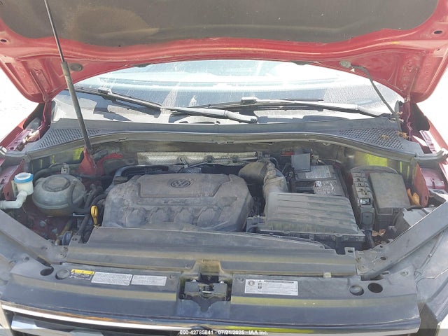 Volkswagen Tiguan 2018 3VV2B7AX3JM143905 Image 10