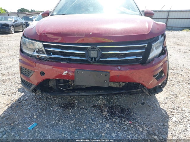 Volkswagen Tiguan 2018 3VV2B7AX3JM143905 Image 6