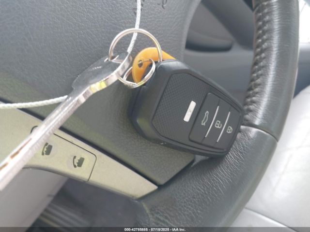 2008 TOYOTA CAMRY HYBRID JTNBB46K183045960 Photo 10
