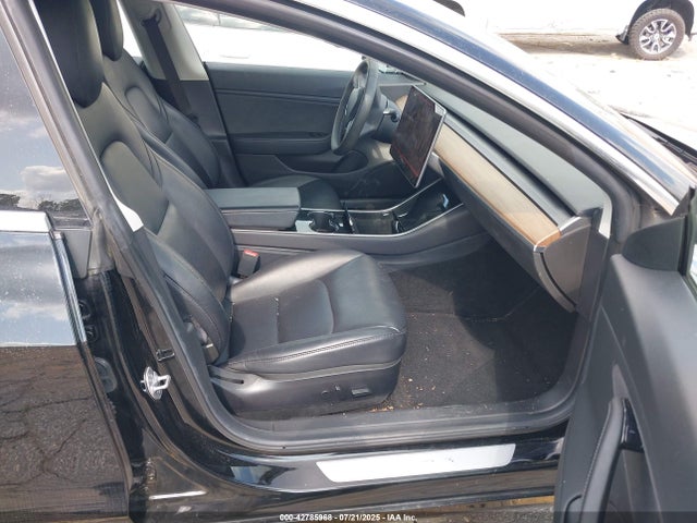 2019 TESLA MODEL 3 5YJ3E1EB1KF441834 Photo 4