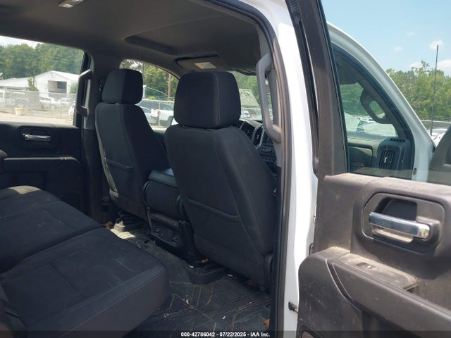 Chevrolet l8t 2024 1GC1YLE7XRF216369 Image 8