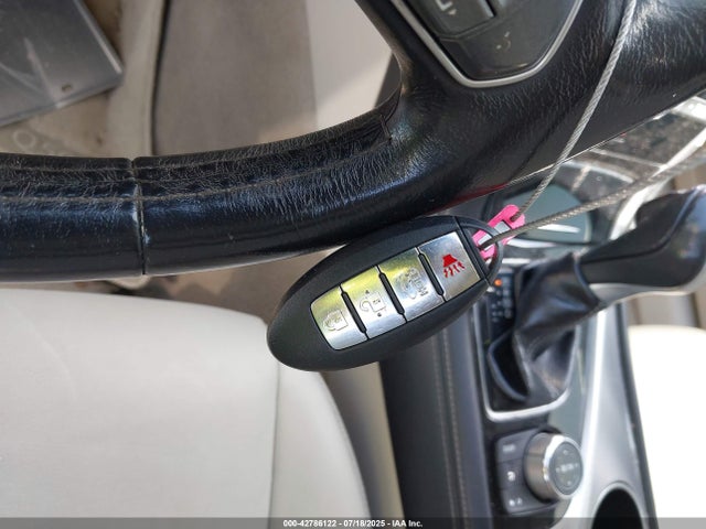 Infiniti 2015 2015 JN1BV7AR3FM413499 Image 11
