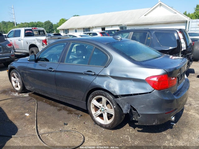 42786258 :رقم المزاد ، WBA3C3C51EP662792 vin ، 2014 Bmw 320i Xdrive مزاد بيع