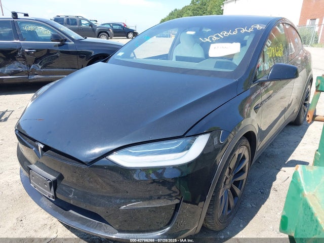 Tesla MODEL X 2022 7SAXCBE66NF332809 Image 2