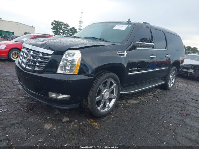 2013 CADILLAC ESCALADE ESV 1GYS3HEF4DR145159 Photo 1