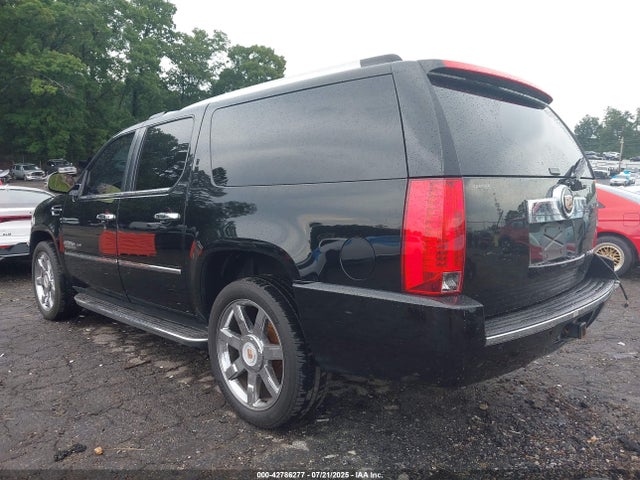 2013 CADILLAC ESCALADE ESV 1GYS3HEF4DR145159 Photo 2