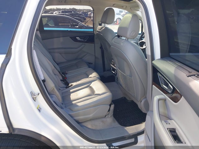 2018 AUDI Q7 WA1VAAF78JD018702 Photo 7