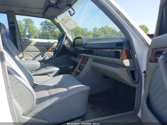 1990 MERCEDES-BENZ 560 WDBCA39E9LA543211 Photo 4