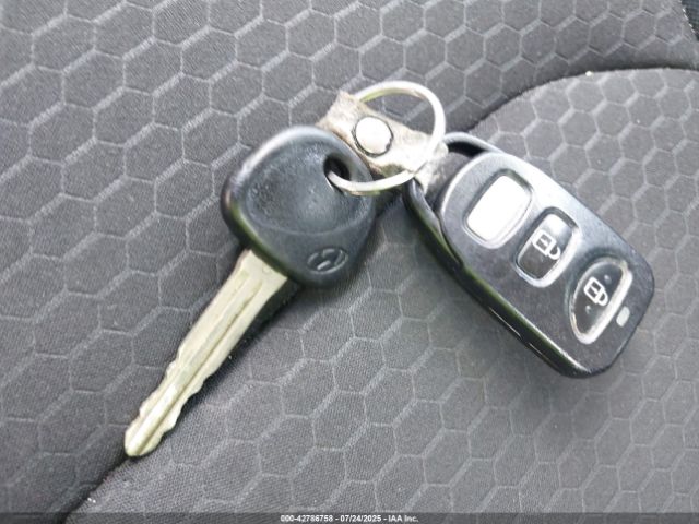 2019 HYUNDAI ELANTRA KMHD74LF8KU779580 Photo 10