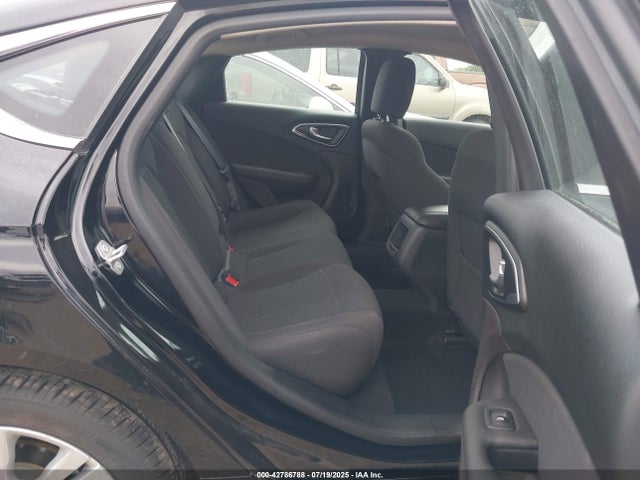 Chrysler 2015 2015 1C3CCCAB7FN756303 Image 8