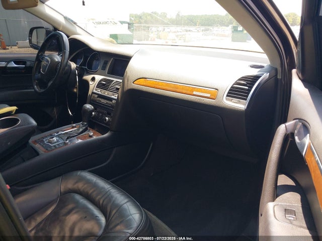 2010 AUDI Q7 WA1VYAFE5AD008414 Photo 4