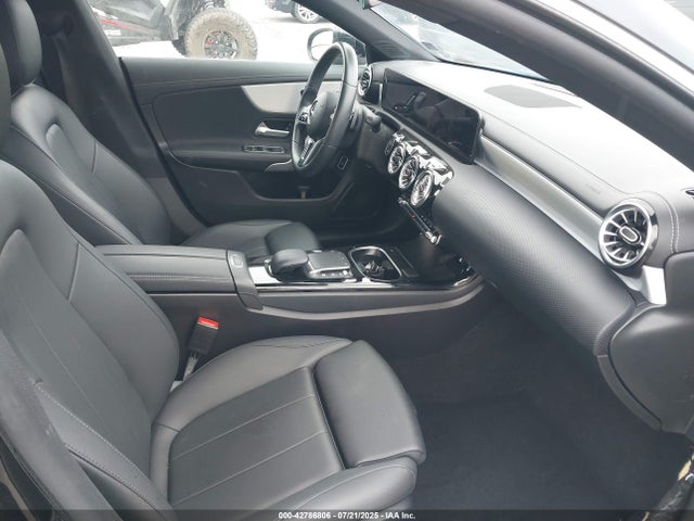 2023 Mercedes-benz Cla 250 Coupe მანქანა იყიდება აუქციონზე, vin: W1K5J4GB7PN417569, აუქციონის ნომერი: 42786806