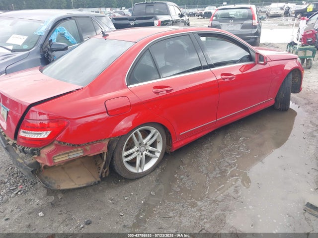 Mercedes-Benz 2014 2014 WDDGF4HB1EA950840 Image 4