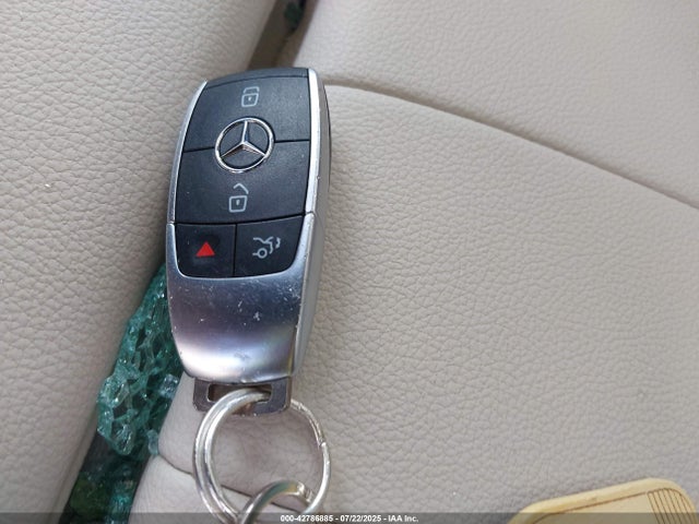 42786885 :رقم المزاد ، W1N4M4HB6LW056134 vin ، 2020 Mercedes-benz Glb 250 4matic مزاد بيع