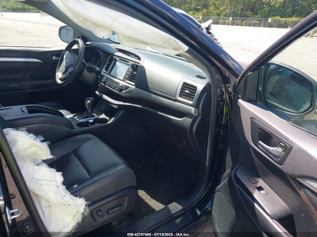 5TDKZRFH9KS363199 Toyota 2gr-fks