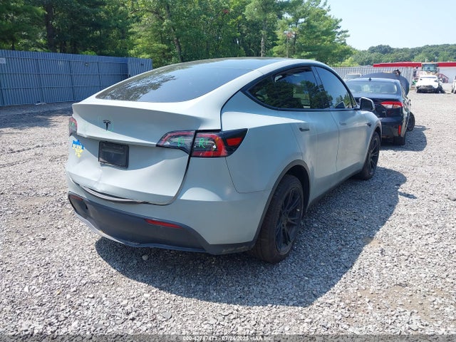 Tesla Model Y 2021 5YJYGDEE6MF253146 Image 4