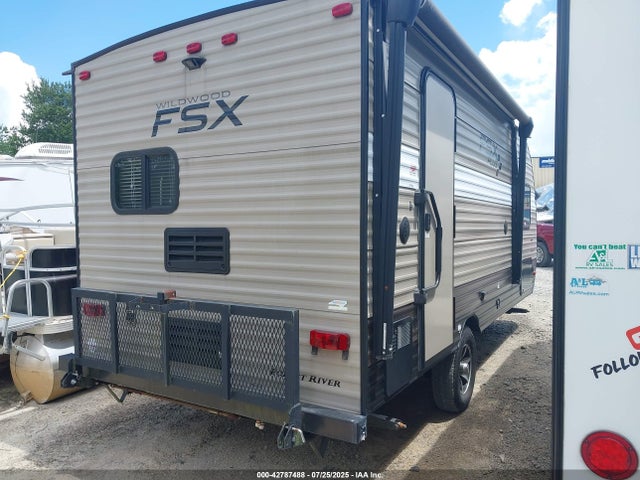 4X4TWDV14JY092019 Wildwood Wildwood Towables
