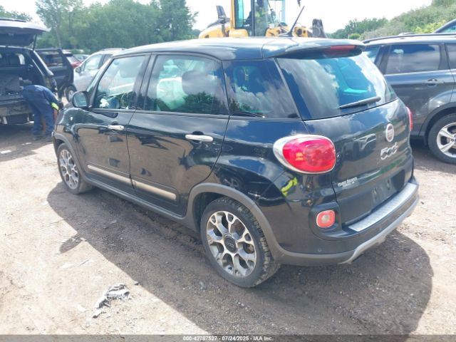 2014 FIAT 500L ZFBCFADH0EZ014908 Photo 2