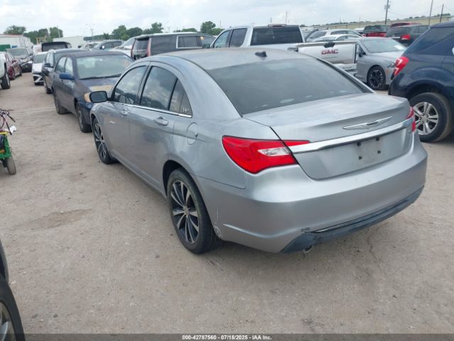 2014 CHRYSLER 200 1C3CCBBG5EN145799 Photo 2