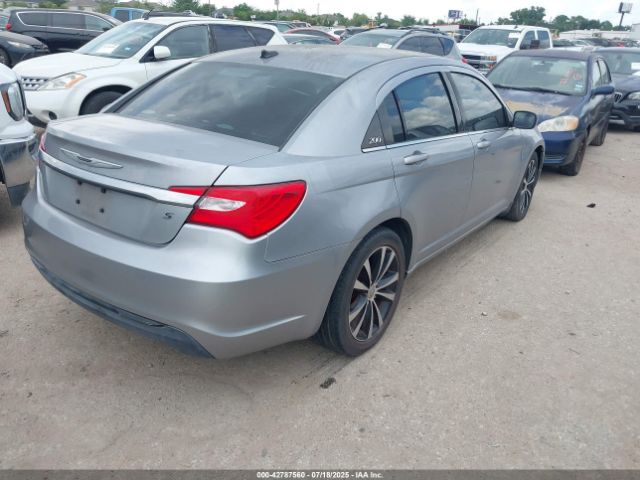 2014 CHRYSLER 200 1C3CCBBG5EN145799 Photo 3