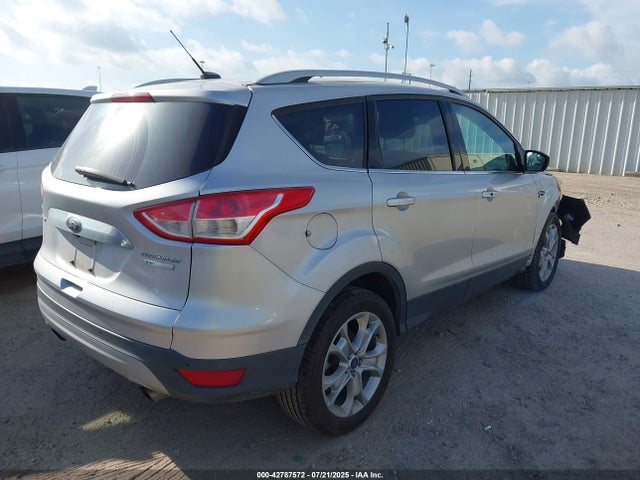 1FMCU0JX8GUC20059 Ford Escape