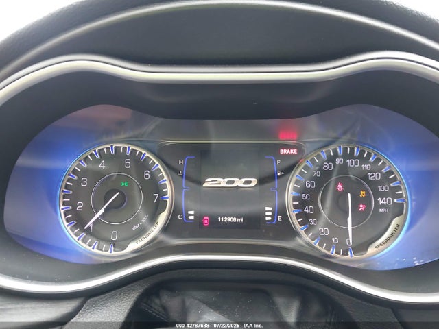 Продажа на аукционе авто 2015 Chrysler 200 Limited, vin: 1C3CCCAB1FN671070, номер лота: 42787688