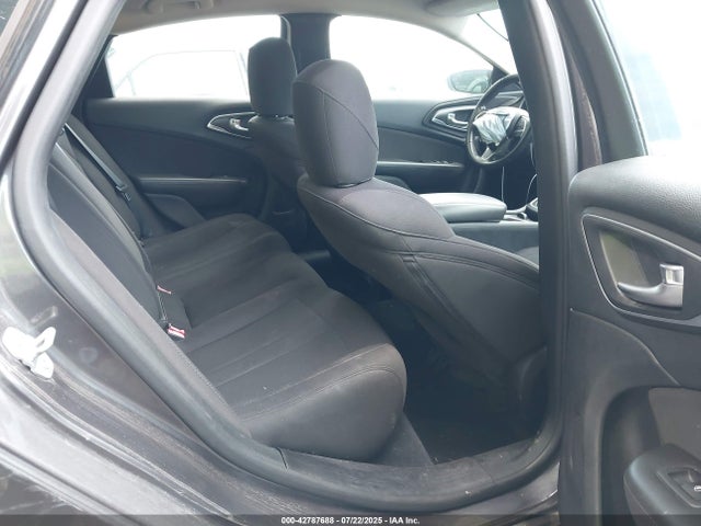 Продажа на аукционе авто 2015 Chrysler 200 Limited, vin: 1C3CCCAB1FN671070, номер лота: 42787688