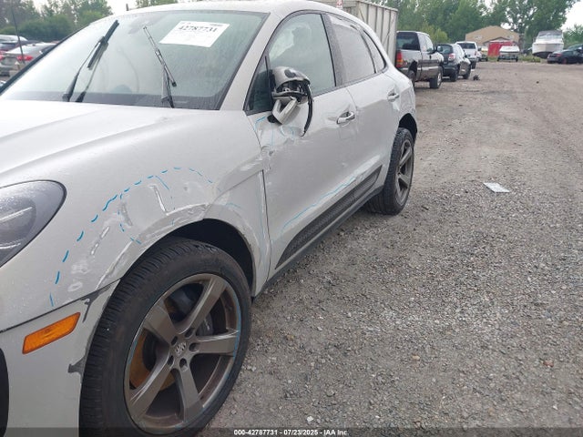 WP1AA2A54PLB21077 Porsche Macan