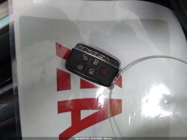 2015 JAGUAR F-TYPE SAJWA6BU1F8K20270 Photo 10